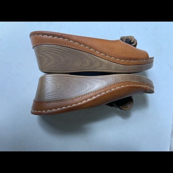 Good Choice Sydney wedge tan sandals SZ9 - Picture 4 of 8